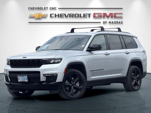 Used 2025 Jeep Grand Cherokee L Limited w/ Luxury Tech Group II AWD/4WD image 7