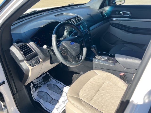Used 2018 Ford Explorer XLT FWD image 29