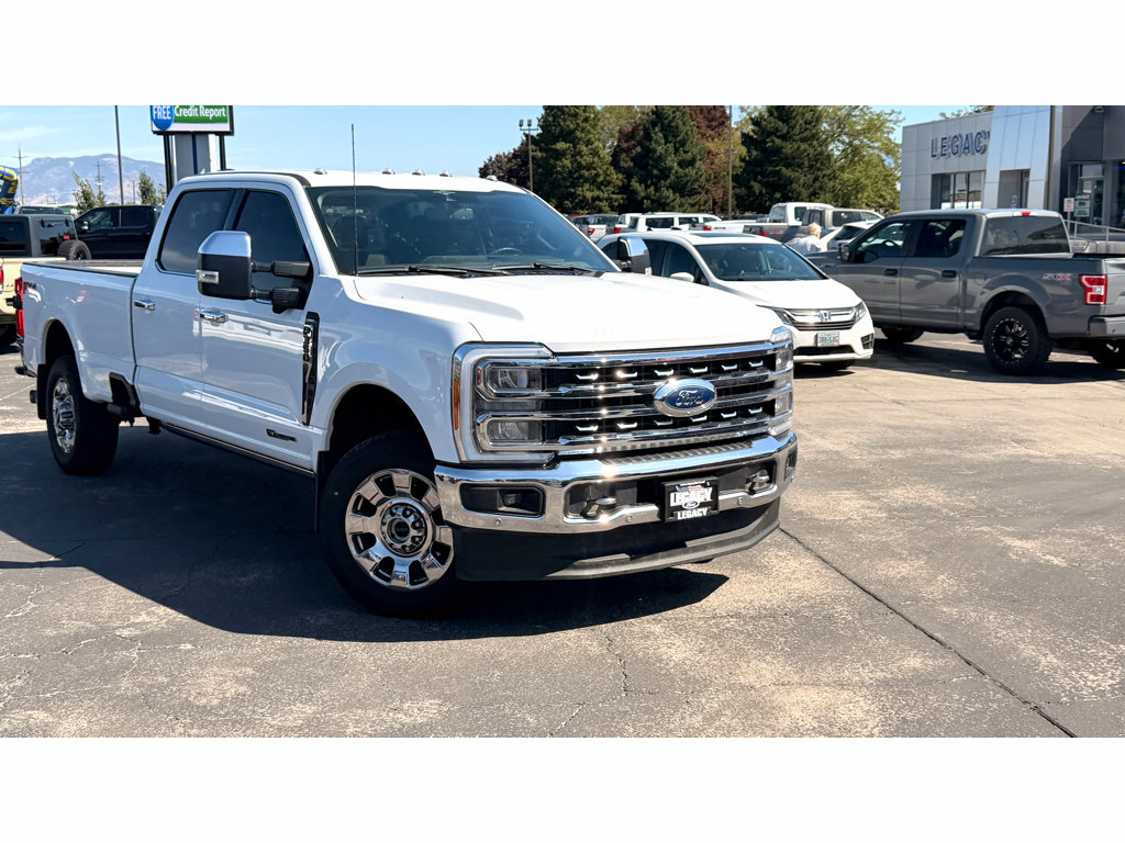 Used 2023 Ford F350 Lariat w/ Lariat Ultimate Package AWD/4WD image 4