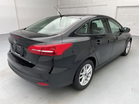 Used 2017 Ford Focus SE image 11