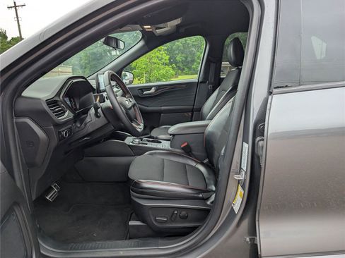 Used 2024 Ford Escape ST-Line AWD/4WD image 11