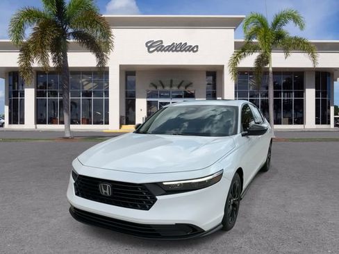 Used 2025 Honda Accord SE image 5