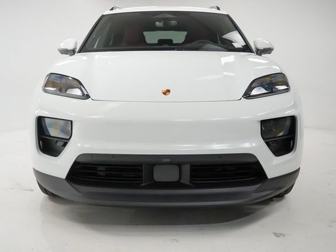 New 2025 Porsche Macan 4S Electric image 6