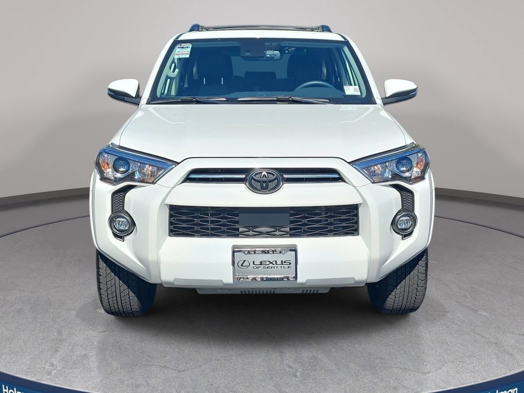 Used 2022 Toyota 4Runner SR5 Premium w/ Moonroof Package AWD/4WD image 3