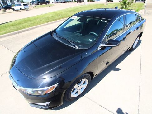 Used 2024 Chevrolet Malibu LT FWD image 19