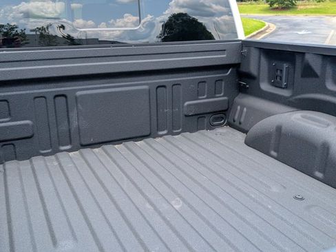 Used 2025 Ford F150 Lariat w/ Equipment Group 502A High AWD/4WD image 11