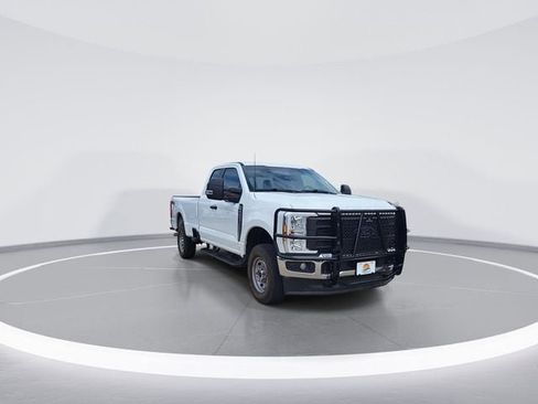 Used 2024 Ford F250 XL w/ XL Driver Assist Package AWD/4WD image 2