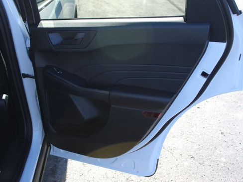 New 2026 Ford Escape Active w/ Cold Weather Package FWD image 15