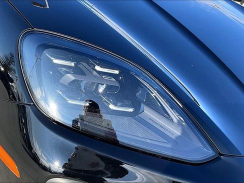 Used 2024 Porsche Cayenne image 42