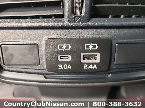 Used 2025 Subaru Forester Premium AWD/4WD image 27