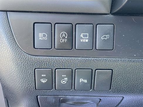 Used 2019 Toyota Highlander AWD V6 image 21