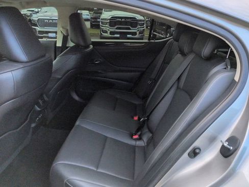 Used 2021 Lexus ES 350 w/ Premium Package FWD image 12