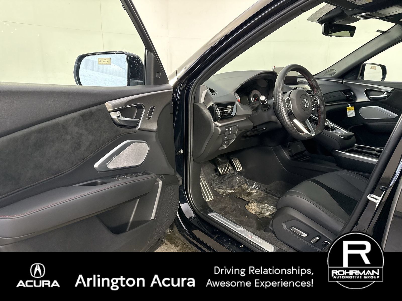 Used 2026 Acura RDX w/ Advance Package AWD/4WD image 4