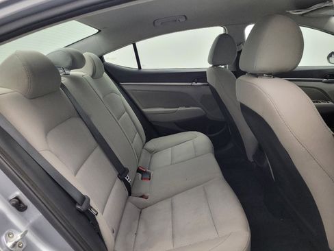 Used 2017 Hyundai Elantra SE FWD image 19