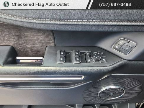 Used 2020 Ford Expedition Limited w/ Equipment Group 301A AWD/4WD image 21