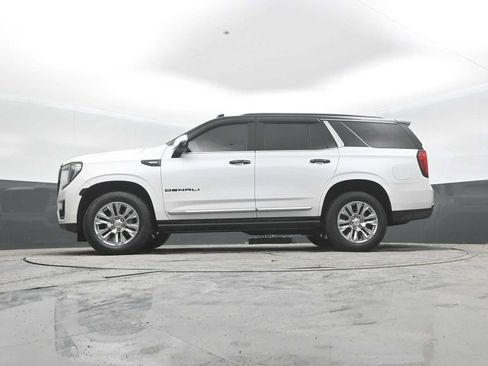 Used 2022 GMC Yukon Denali AWD/4WD image 25