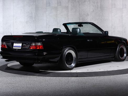 Used 1995 Mercedes-Benz E 320 Convertible image 11