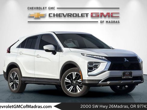 Used 2024 Mitsubishi Eclipse Cross SE image 1
