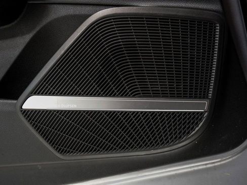 Used 2022 Audi SQ5 Prestige w/ Prestige Package image 41