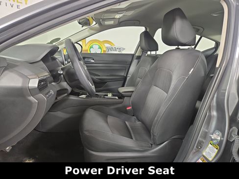 Used 2024 Nissan Altima 2.5 SV image 11