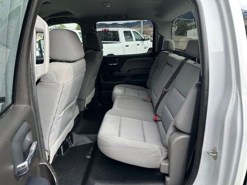 Used 2018 Chevrolet Silverado 3500 W/T image 9