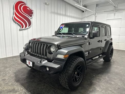Used 2019 Jeep Wrangler Unlimited Sport S AWD/4WD image 1