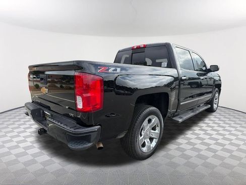 Used 2018 Chevrolet Silverado 1500 LTZ Z71 w/ LTZ Plus Package AWD/4WD image 5