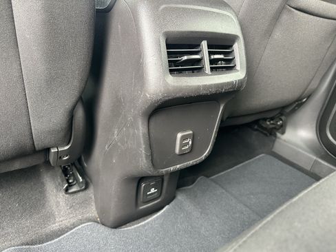 Certified 2024 Chevrolet Equinox LT FWD image 15