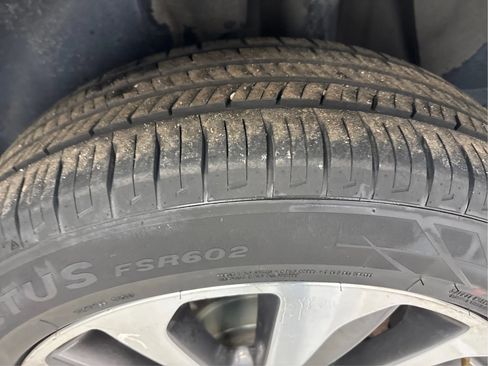 Used 2017 Buick Encore Essence image 32