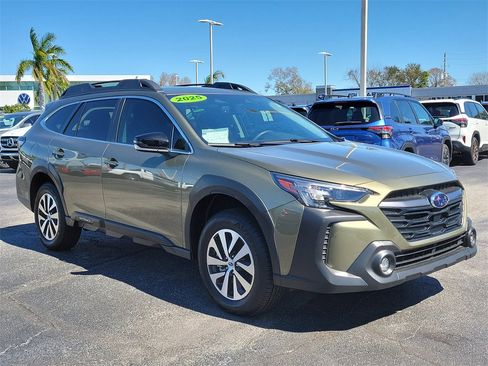 Certified 2025 Subaru Outback Premium image 2