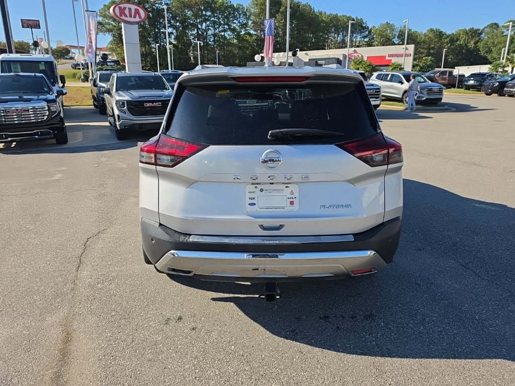 Used 2021 Nissan Rogue Platinum FWD image 6