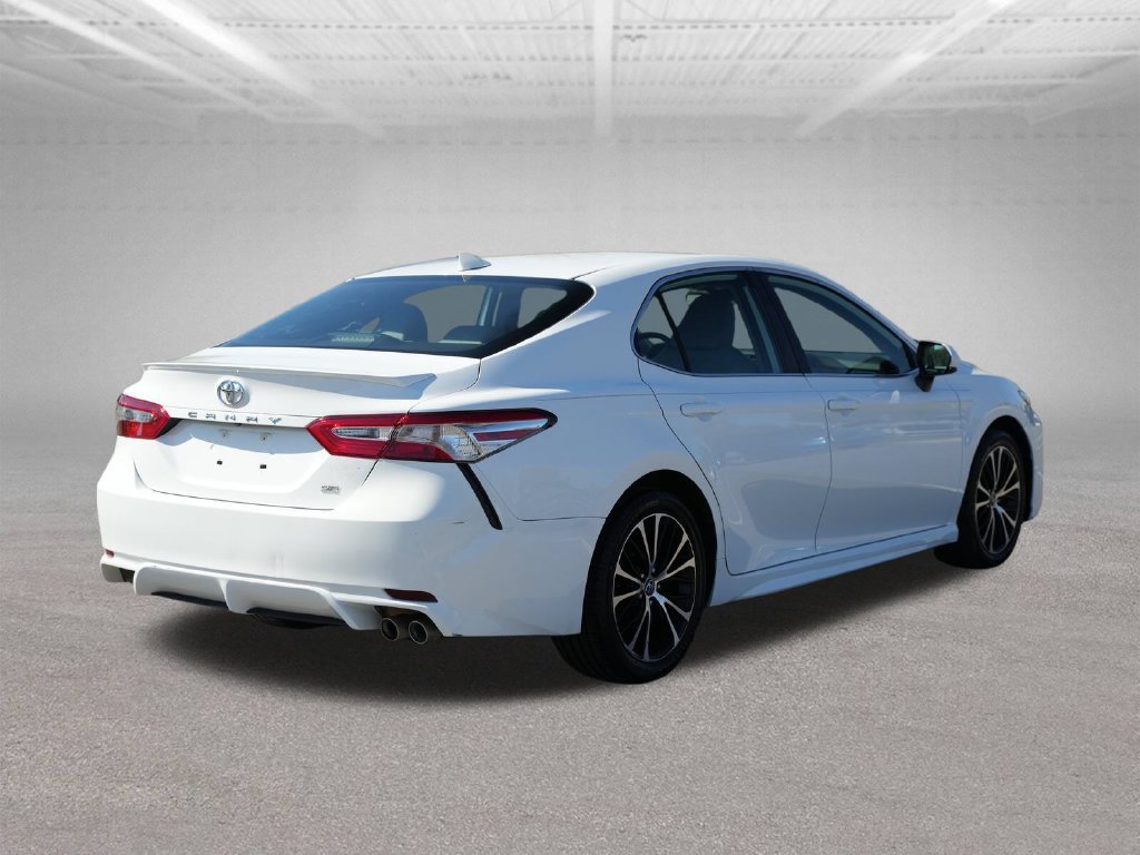 Used 2020 Toyota Camry SE FWD image 9