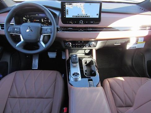 New 2026 Mitsubishi Outlander SEL FWD image 9
