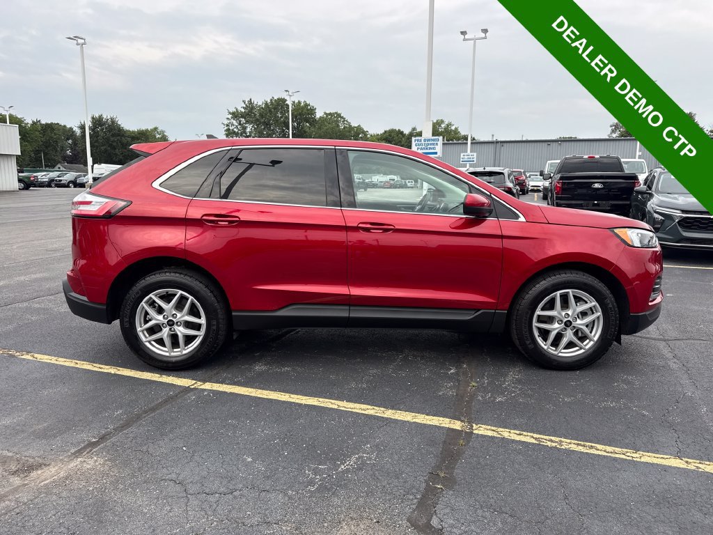 Used 2024 Ford Edge SEL w/ Convenience Package AWD/4WD image 5