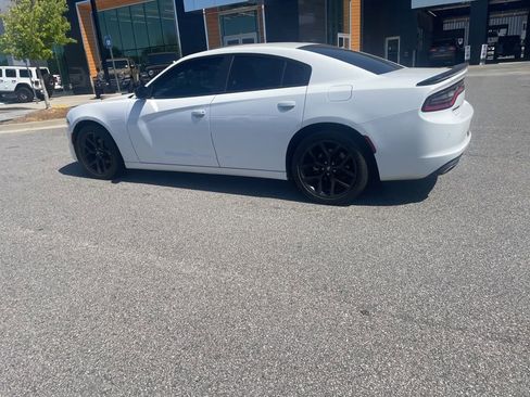 Used 2022 Dodge Charger SXT w/ Blacktop Package image 14