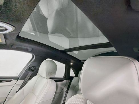 Certified 2023 Porsche Macan S w/ Premium Package Plus AWD/4WD image 35