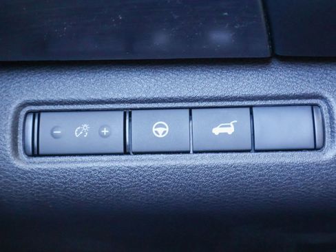 New 2026 Nissan Pathfinder SL image 17