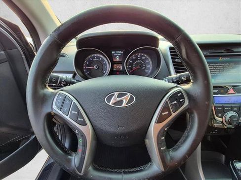 Used 2014 Hyundai Elantra GT w/ Option Group 03 FWD image 13
