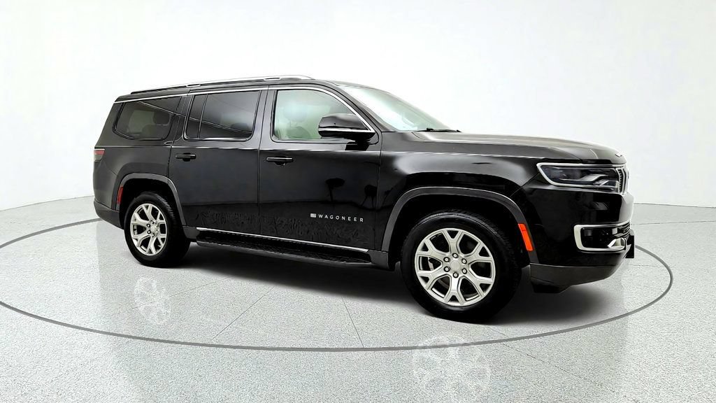 Used 2022 Jeep Wagoneer Series II AWD/4WD image 3