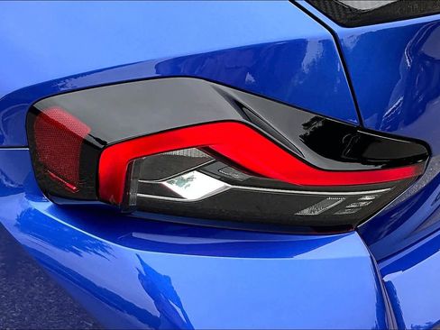 Used 2026 BMW M2 w/ Lighting Package RWD image 27