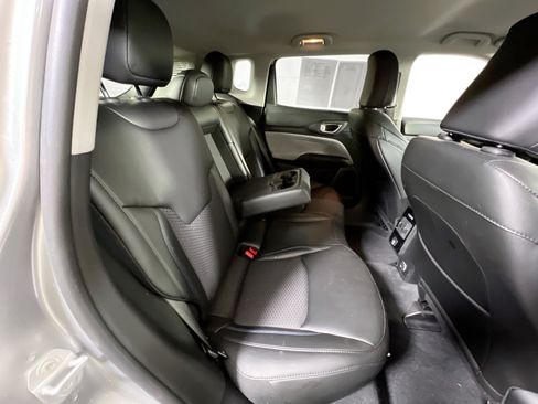 Used 2022 Jeep Compass Latitude AWD/4WD image 24