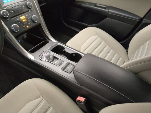 Used 2018 Ford Fusion S image 26