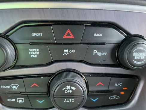 Used 2016 Dodge Challenger R/T Scat Pack image 24