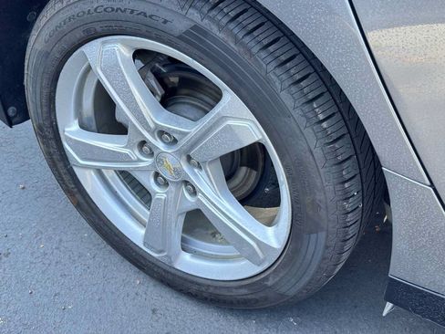 Used 2019 Chevrolet Volt LT FWD image 22