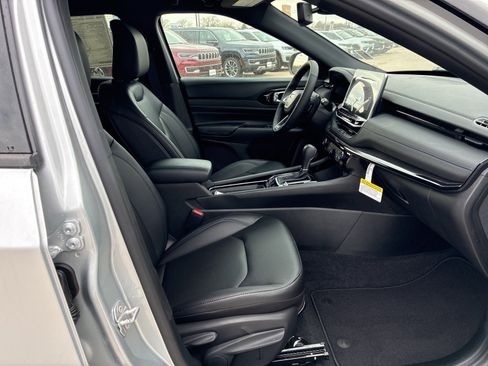 New 2026 Jeep Compass Limited w/ Sun, Sound & Navigation Group image 17