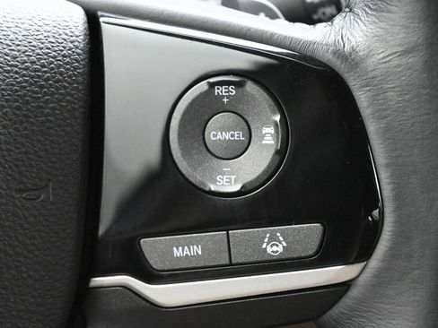 Used 2022 Honda Pilot Touring image 8