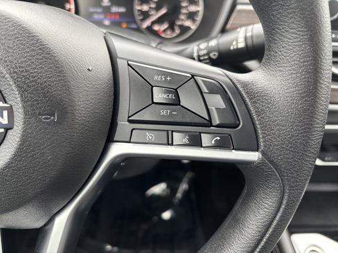 Used 2023 Nissan Altima 2.5 SV image 16