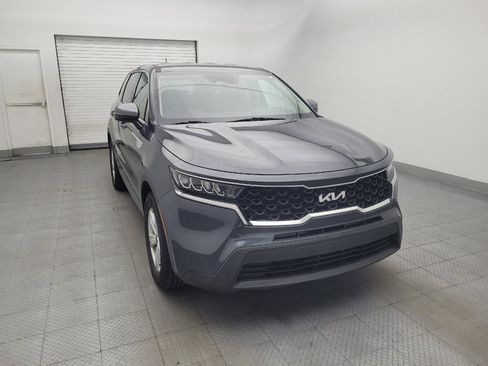 Used 2023 Kia Sorento LX FWD image 14