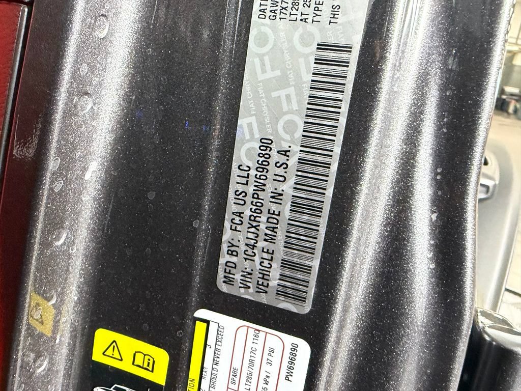 Certified 2023 Jeep Wrangler Unlimited Rubicon 4xe AWD/4WD image 24