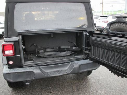 Used 2021 Jeep Wrangler Sport image 22